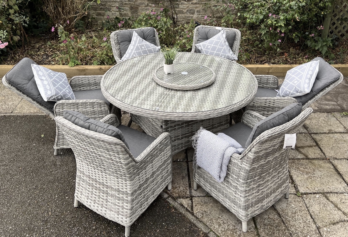 Rattan Garden Furniture Round Setcropped