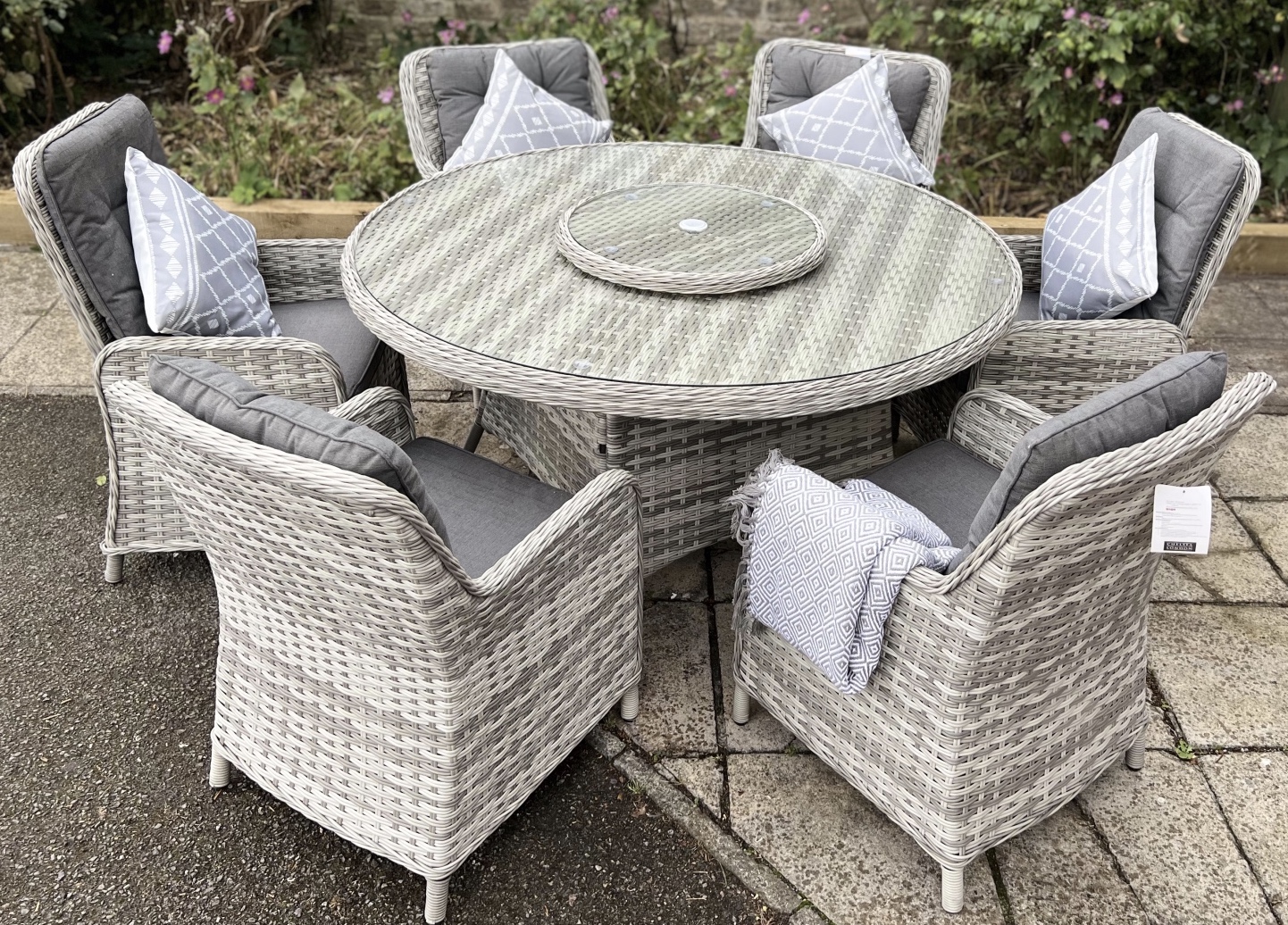 Rattan Garden Furniture Round Table Set cropped